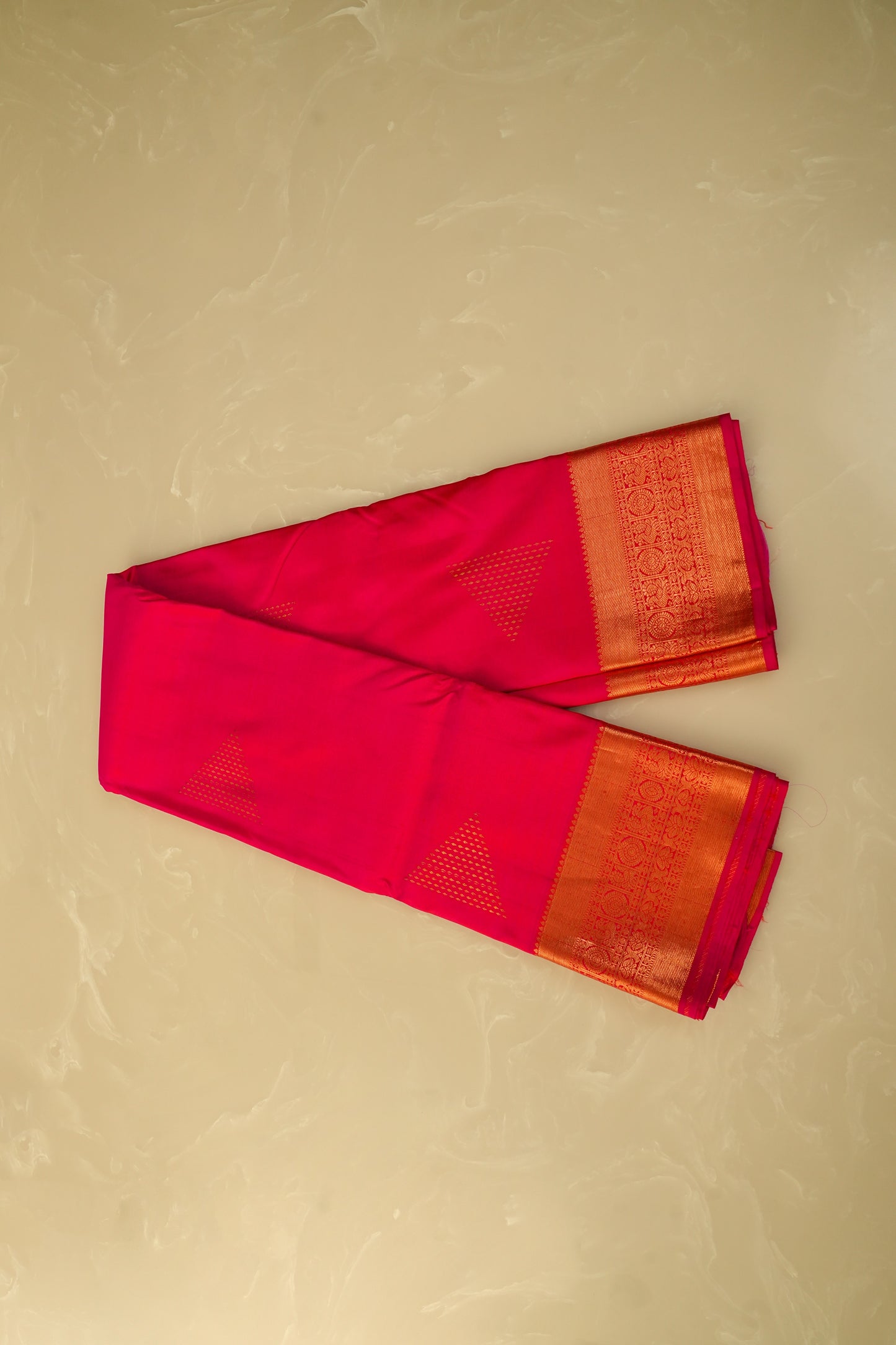 Kanjivaram Silk Saree โ Hot Pink & Orange With Rich Gold Zari Work